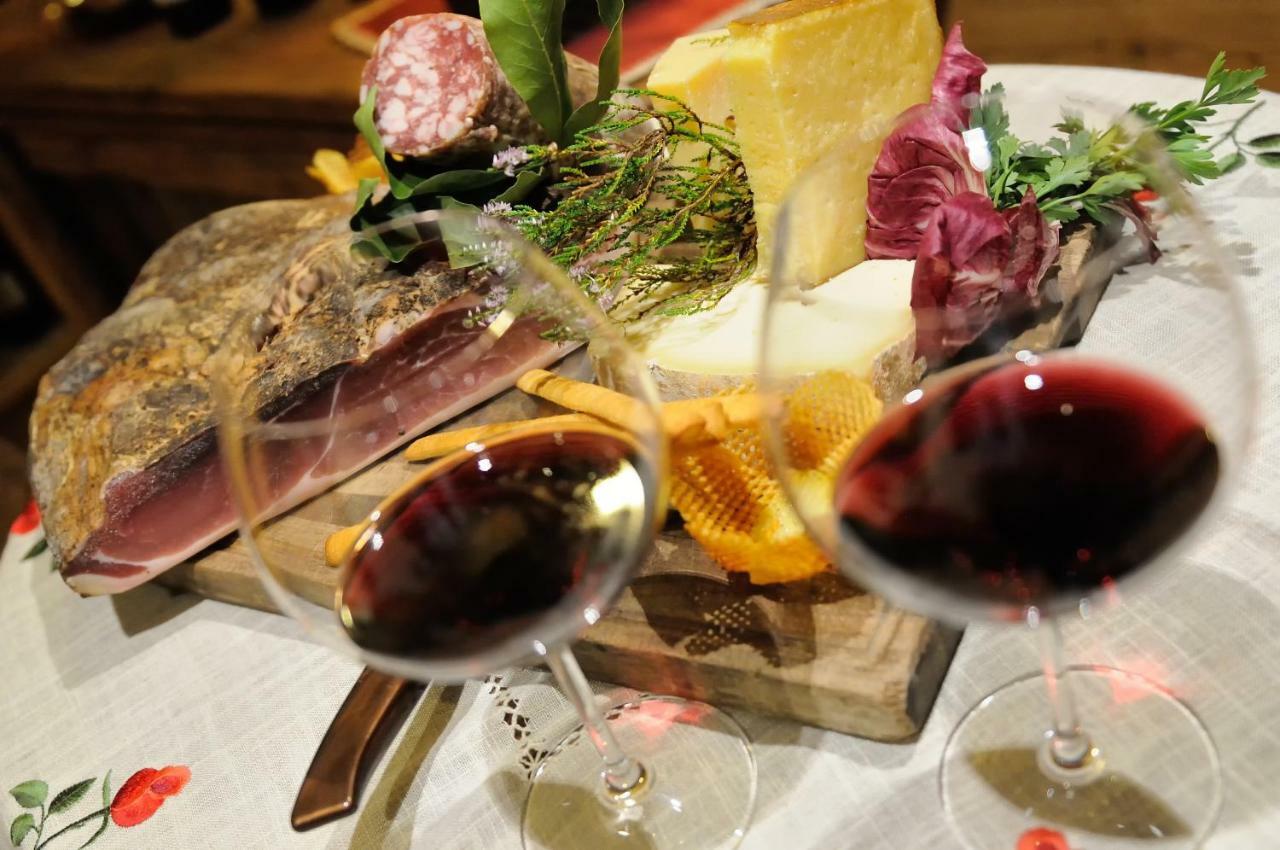 Boutique Hotel Diana Madonna di Campiglio Luaran gambar