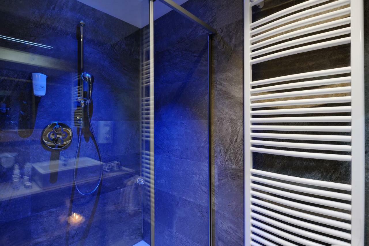 Boutique Hotel Diana Madonna di Campiglio Luaran gambar