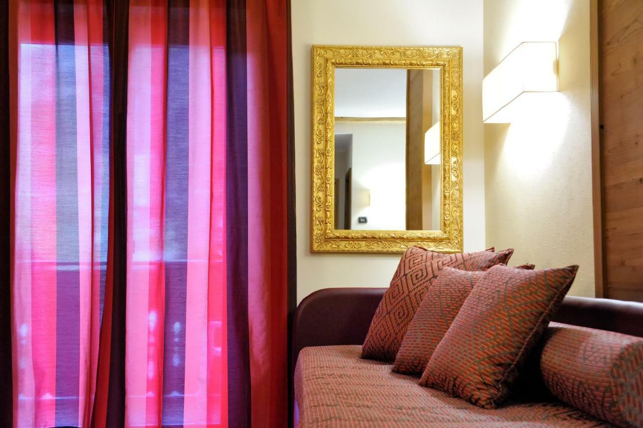 Boutique Hotel Diana Madonna di Campiglio Luaran gambar