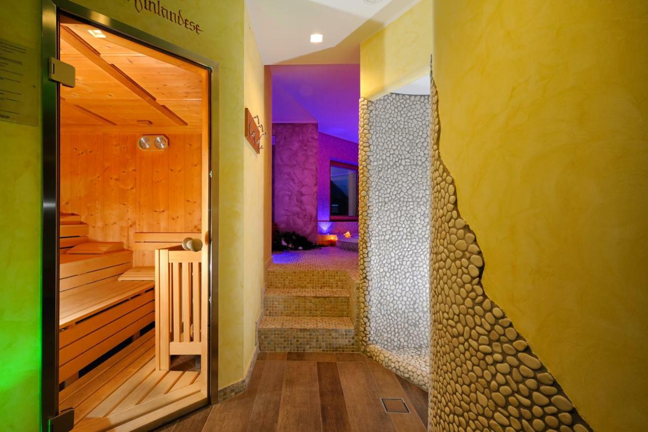 Boutique Hotel Diana Madonna di Campiglio Luaran gambar